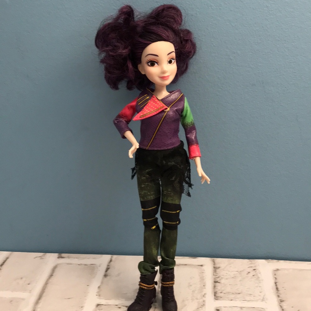 Disney Descendants Mal doll